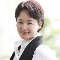 Hanna (Nenek)
