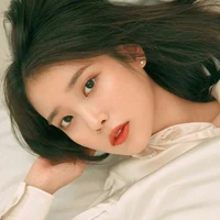 IU