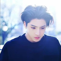 ธาร(เพื่อนพระเอก)