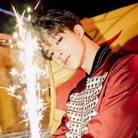 LEE JENO • King LJ