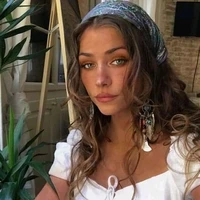 MAGGIE [DAVIES TAYLOR](19)