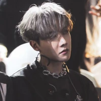 Hoseok 🖤