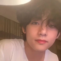 Taehyung 🖤