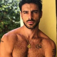 Andrew Umag (Padre de Ara) (42 años)