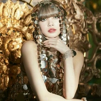 • Lalisa Manoban •