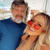 pai da Camila
