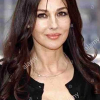 Lara Ricci 