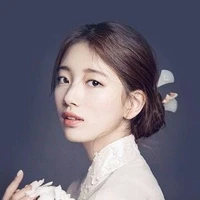 LEE SUZY