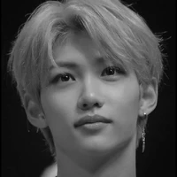 Hwang felix (mama)