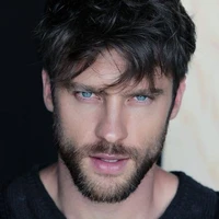 Dante Fratello (Ml right hand)