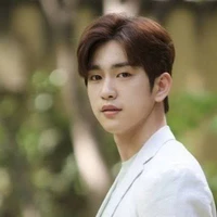 Mike Iskandar
