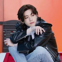 kim taehyung ( V  )