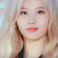 Sana Minatozaki