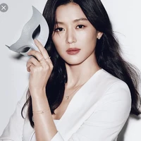 Jun Ji Hyun Edward [ mom ]