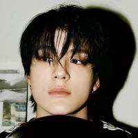 •Lee Jeno