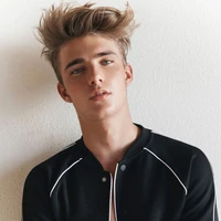 17 years old Adrian (ML)