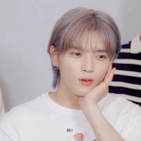 Lee Taeyong • Mommy