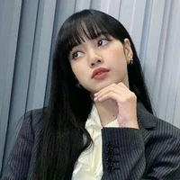 Liora Mora Queen Davidson