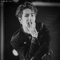 เข็มทิศ(พระเอก)