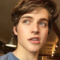 dylan Pérez 17 años