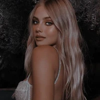 Sarah Wilson ( 16anos)( mimada)