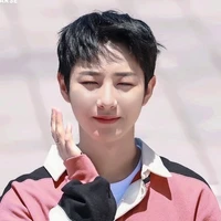 𝐀𝐮𝐭𝐡𝐨𝐫