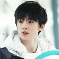 เนม,ยูริ(นายเอก)