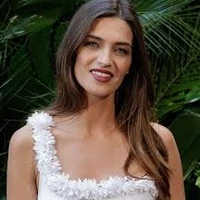 Maria De ARAY