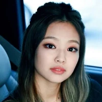 JENNIE