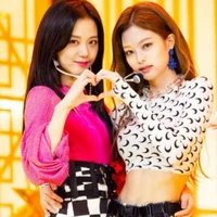 JENNIE Y JISOO
