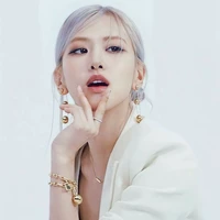 Liliana [Astrella mom]