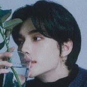 HWANG HYUNJIN