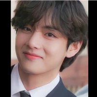 KIM TAE HYUNG (V)