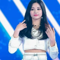 Im Tzuyu (menyukai taehyung)