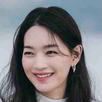 Shin Min Ah