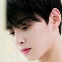 สกาย (เพื่อนพระเอก)