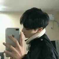 อาทิตย์ (พระเอก)