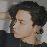 Baek Hyun Park ( Adik tiri Clarissa )