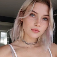 Luna {melhor amiga da Alex}