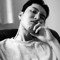 พี่โซ่[พระเอก]