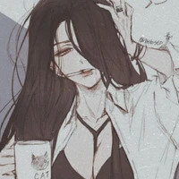 •Criadora•