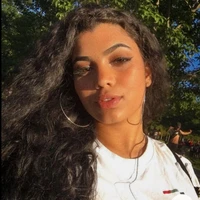 Lara(faz tudo de Maria)