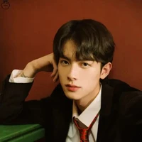 อคิน(พี่นางเอก)