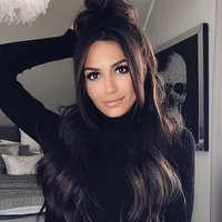 Cristal Villanueva (Amiga de Mathew)