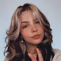Blanca Romero( Amiga de Mathew)