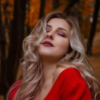 Carol ( Asistente de Angelo)