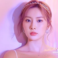 kang hyewon