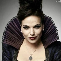 rainha má