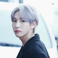 Huang renjun [injun]