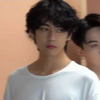taehyung (v)